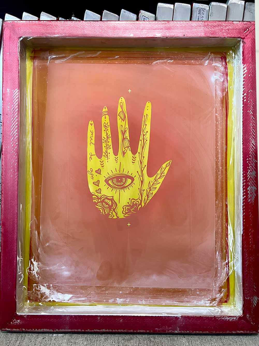 Hamsa Yoga Hand Screen