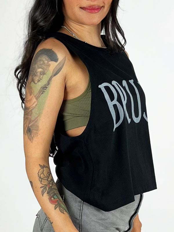 Bruja Muscle Crop