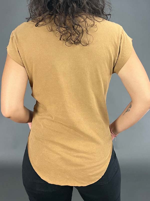 Back view of Tee