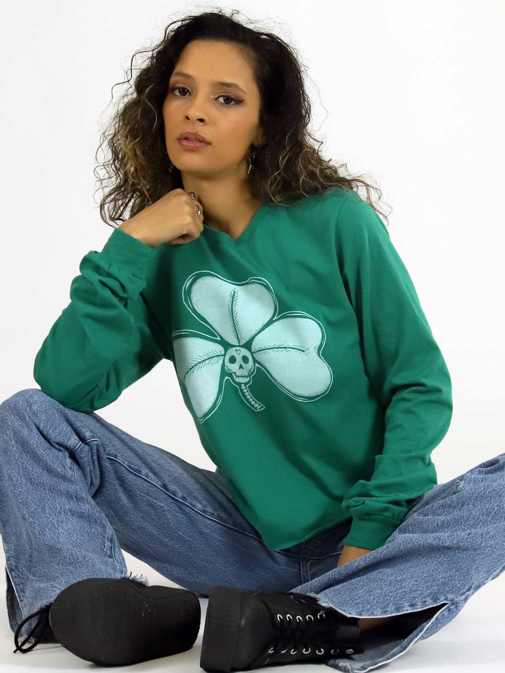 Skull Clover Long Sleeve Crop – Lucky Punch
