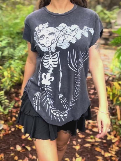 third eye skeleton mermaid graphic tee catwalk