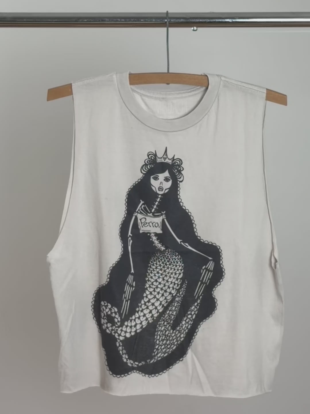 Front and back view of mermaid crop.