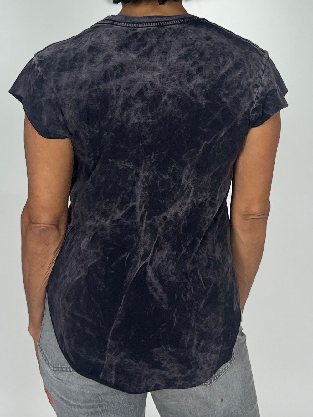 back view of tee