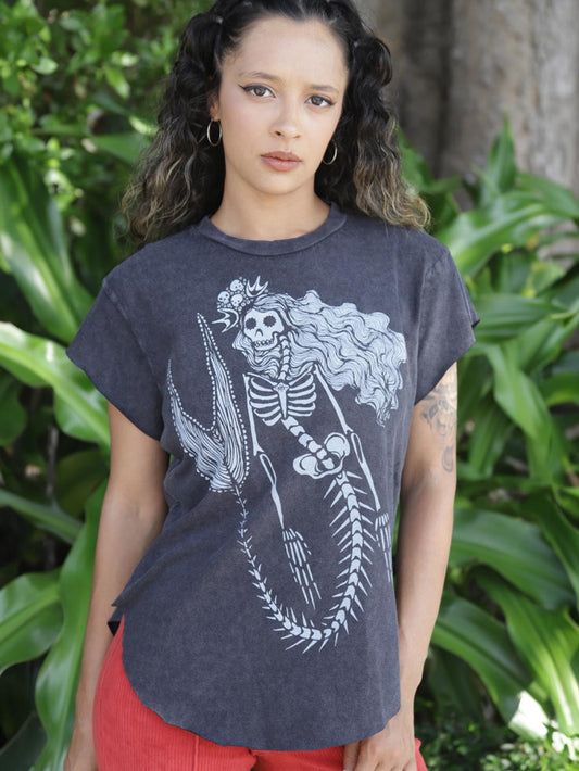 Skeleton Mermaid Tee | Hand-drawn | Mazu