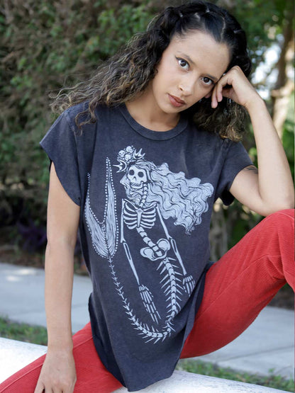 Skeleton Mermaid Tee | Hand-drawn | Mazu